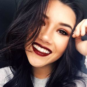 Meet your Posher, Alisiah